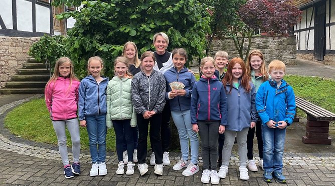 Erstkommunionskinder aus Breitenworbis (Foto: Nadine Schwerdt) Erstkommunionskinder aus Breitenworbis (Foto: Nadine Schwerdt)