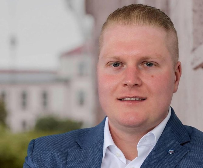 Christopher Drößler kandidiert für den Bundestag (Foto: AfD) Christopher Drößler kandidiert für den Bundestag (Foto: AfD)