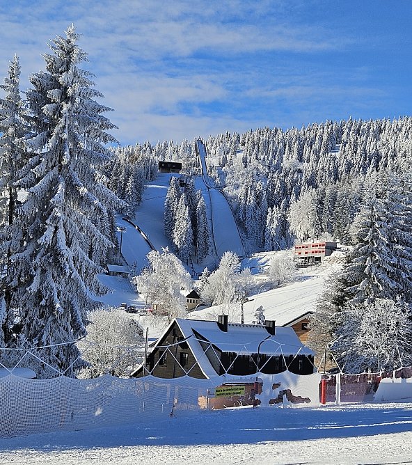 Schneelandschaft im Oberwiesenthal (Foto: Susanne Friedemann) Schneelandschaft im Oberwiesenthal (Foto: Susanne Friedemann)