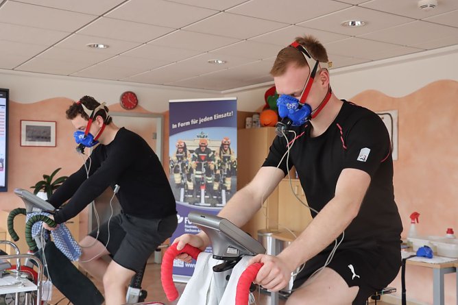 Fitness bei der Feuerwehr (Foto: Feuerwehr Heiligenstadt) Fitness bei der Feuerwehr (Foto: Feuerwehr Heiligenstadt)