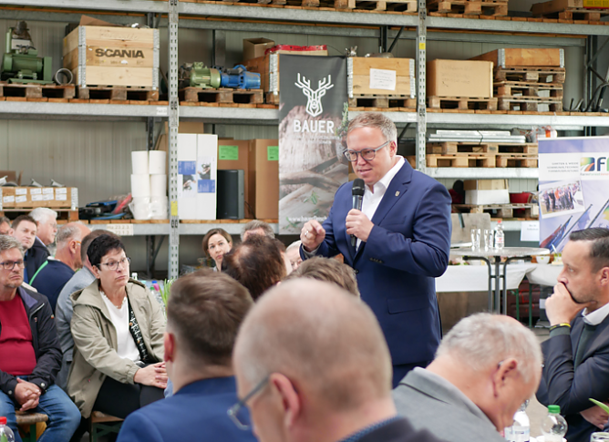 Ministerpr&auml;sident Mario Voigt beim Handwerkerfr&uuml;hst&uuml;ck in Nohra (Foto: CDU KV NDH)
