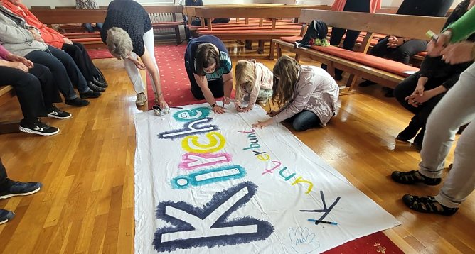 Kunterbunte Kirche zum Kindertag (Foto: Evangelischer Kirchenkreis S&uuml;dharz)
