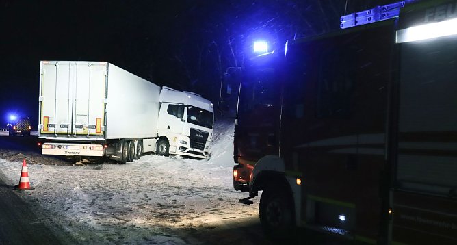 Lkw-Unfall auf der A 38 (Foto: Text: Johannes Lurch Bilder: Feuerwehr Heiligenstadt)