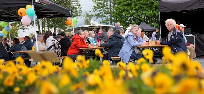 Viele G&auml;ste waren zur Dankesch&ouml;n-Veranstaltung auf das Gel&auml;nde der Landesgartenschau in Leinefelde gekommen.  (Foto: Ren&eacute; Wei&szlig;bach)