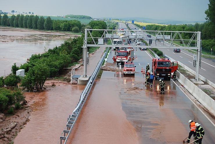 &Uuml;berflutet und gesperrt
