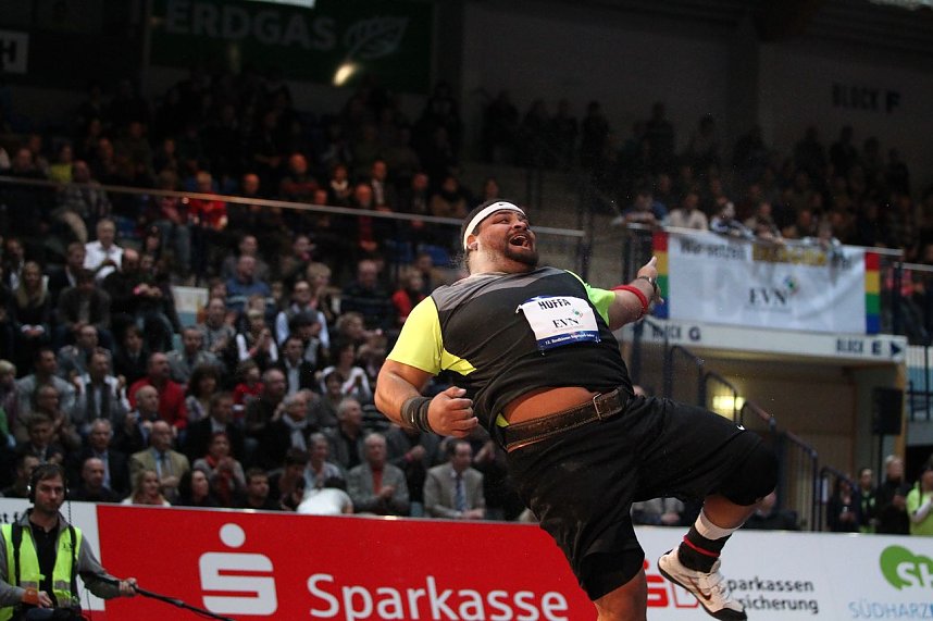 M&auml;nner beim Indoor