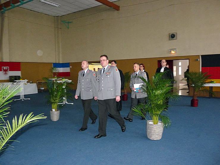 Ins Amt eingef&uuml;hrt