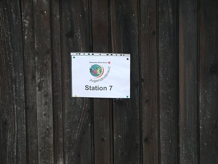 Junge Sanit&auml;ter im Wettstreit