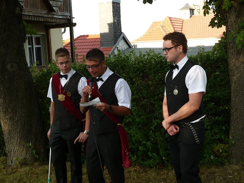 Ausgrabung und Beginn der Leinefelder Kirmes 2013