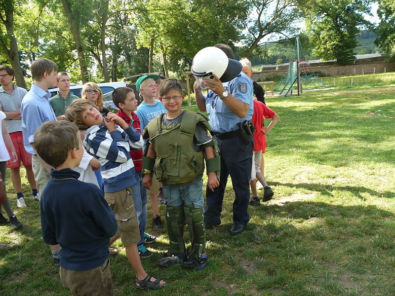 Polizeivorf&uuml;hrungen im Zeltlager der Johanniter