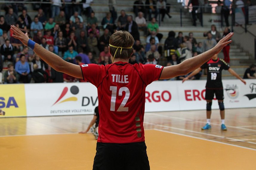 Am und neben dem Netz