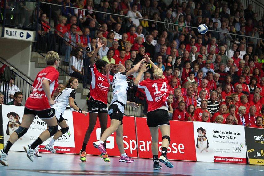 THC gewinnt den CL-Auftakt