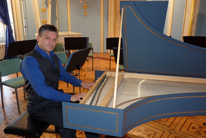 Instrument pr&auml;sentiert