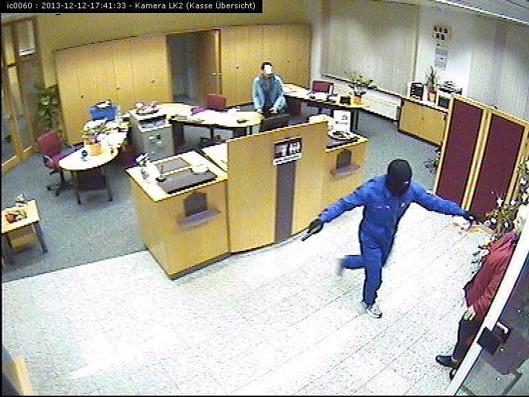 Bank&uuml;berfall in Ro&szlig;leben