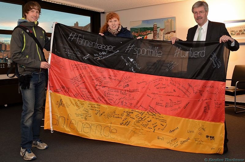 Eine Fahne verbindet