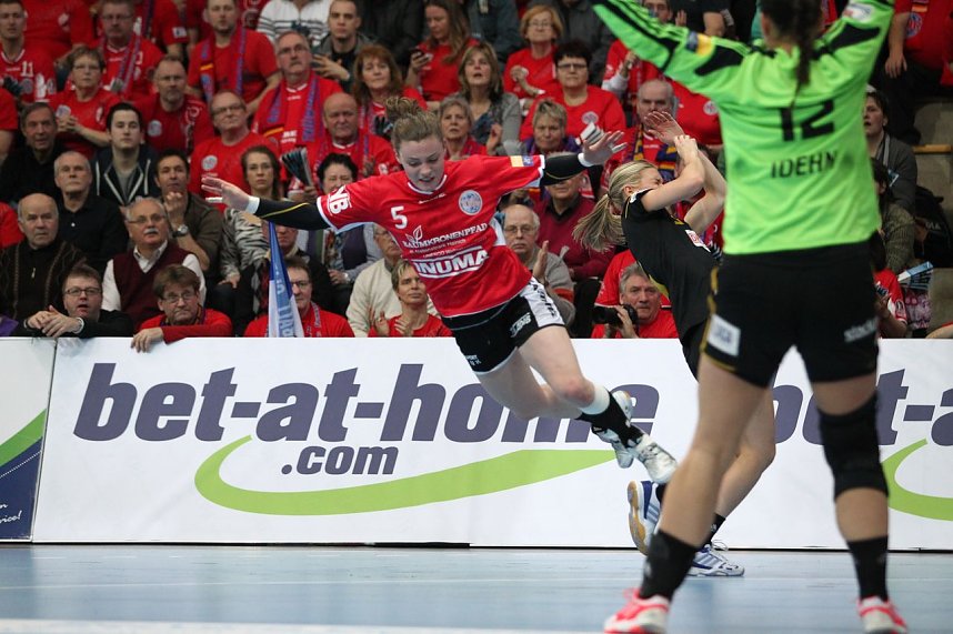 1. Halbzeit zwischen THC und IK S&auml;vehof