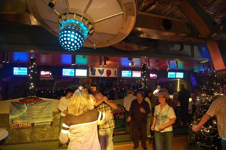 Weihnachtfeier im Starbowling Nordhausen. NNZ-City Scout on Tour