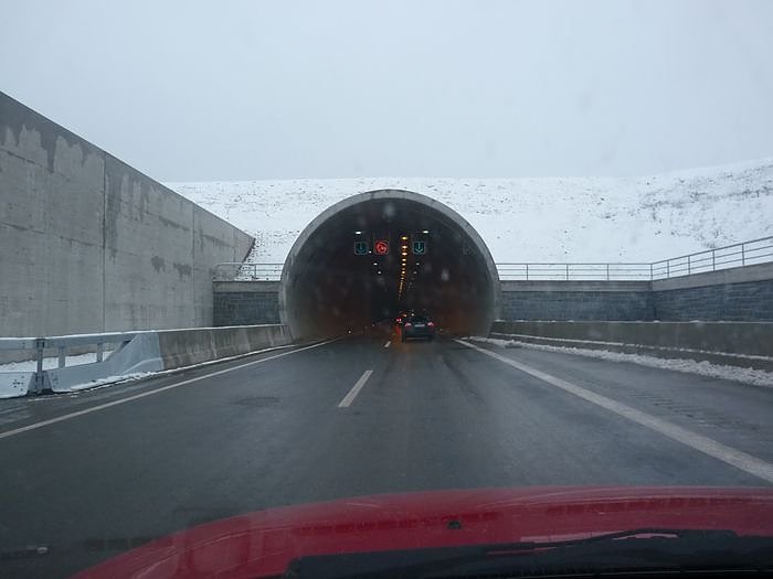 Er&ouml;ffnung Schm&uuml;cketunnel