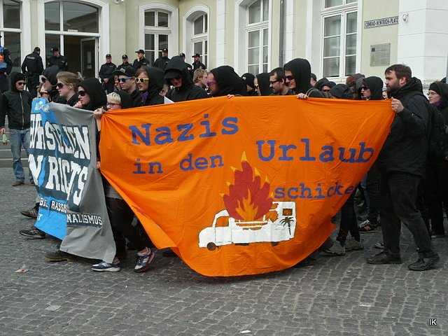 Protest gegen Neonazis