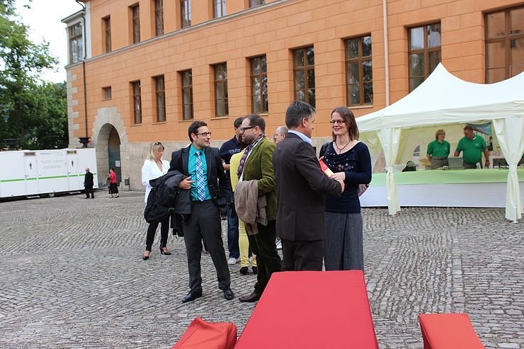 Prominente Premiereng&auml;ste