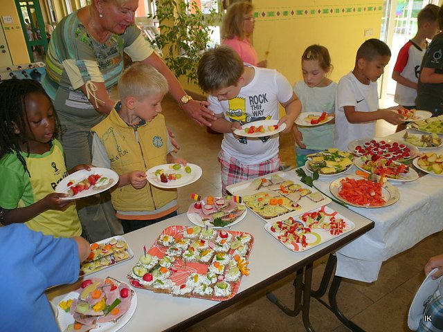 Schulfest mit gesundem Fr&uuml;hst&uuml;ck