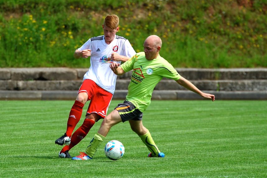 Wacker gegen Wacker gegen Wacker