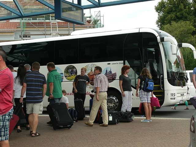 Abfahrt der Ministranten