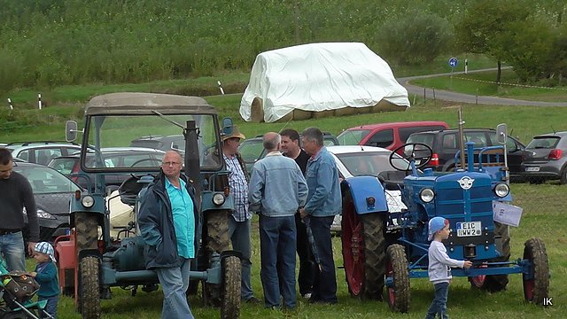 Erster Tag Bauernmarkt in Kallmerode