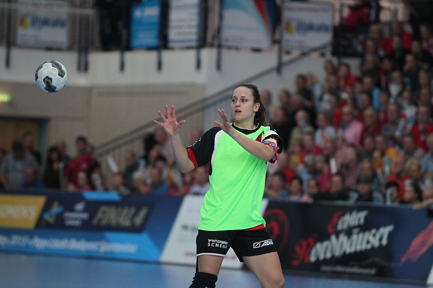 THC gewinnt erstes Champion League Spiel klar mit 33:20