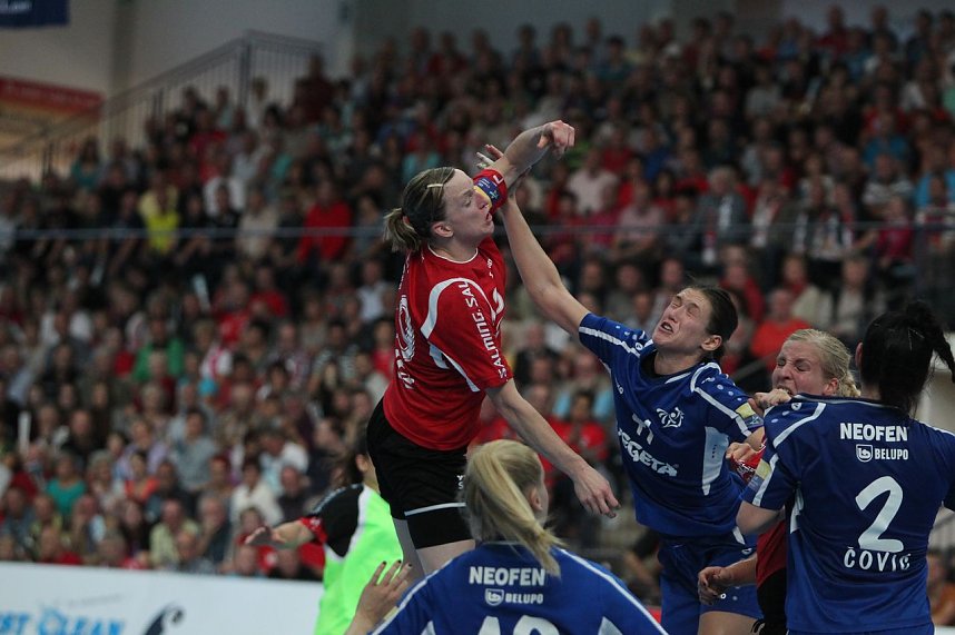 THC gewinnt erstes Champion League Spiel klar mit 33:20