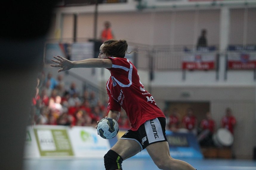 THC gewinnt erstes Champion League Spiel klar mit 33:20