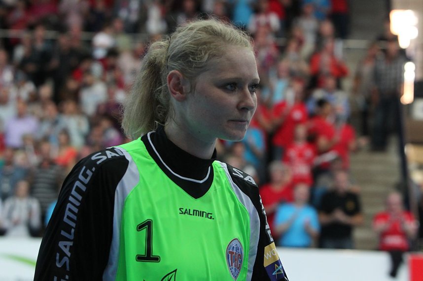 THC gewinnt erstes Champion League Spiel klar mit 33:20