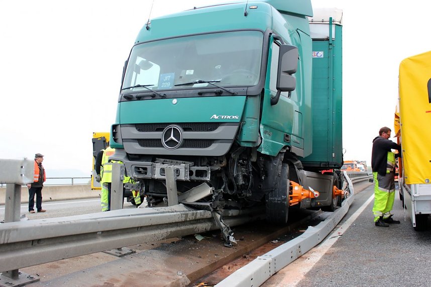 Unfall auf der A 38 zwischen Heiligenstadt und Leinefelde