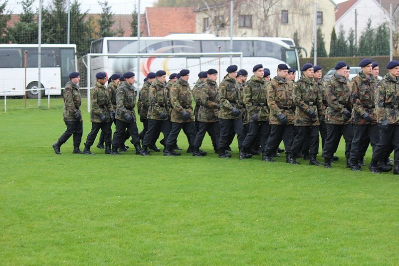 Neuer Lehrgang in Oberspier vereidigt