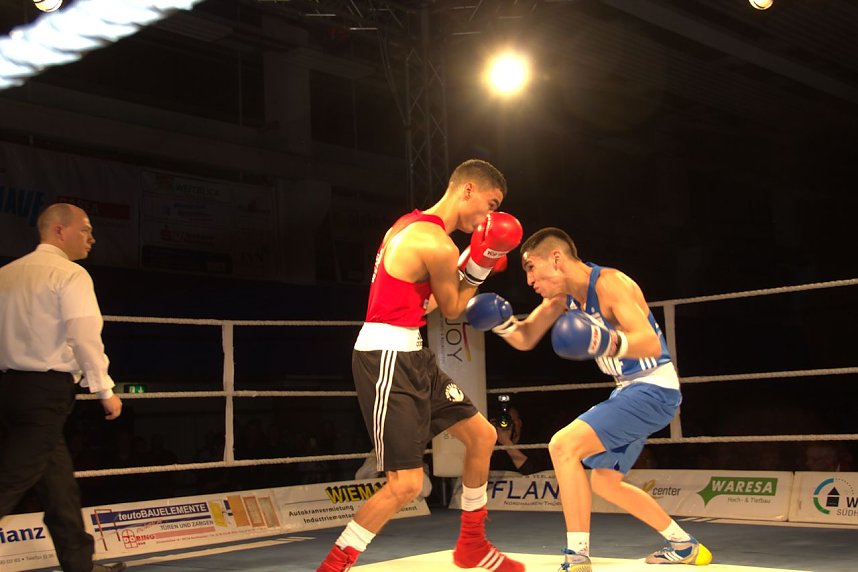 Boxnacht in der Ballspielhalle in Nordhausen