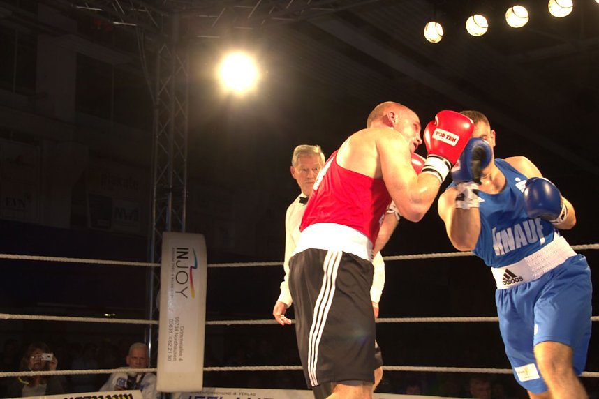 Boxnacht in der Ballspielhalle in Nordhausen