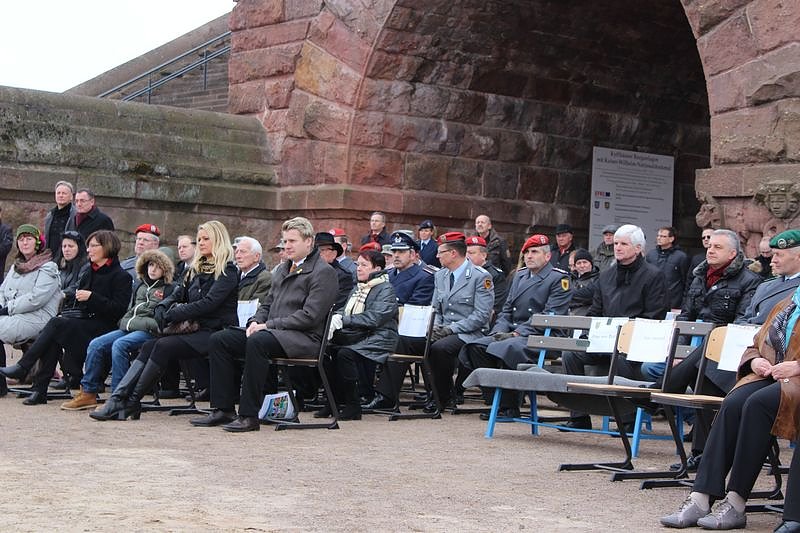 Es war eine wundersch&ouml;ne Zeit - Kommando&uuml;bergabe am Kyffh&auml;user