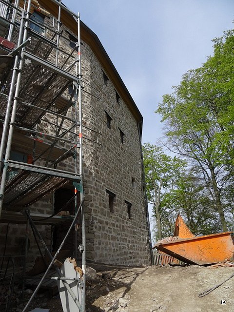 Sanierungsarbeiten auf der Burg