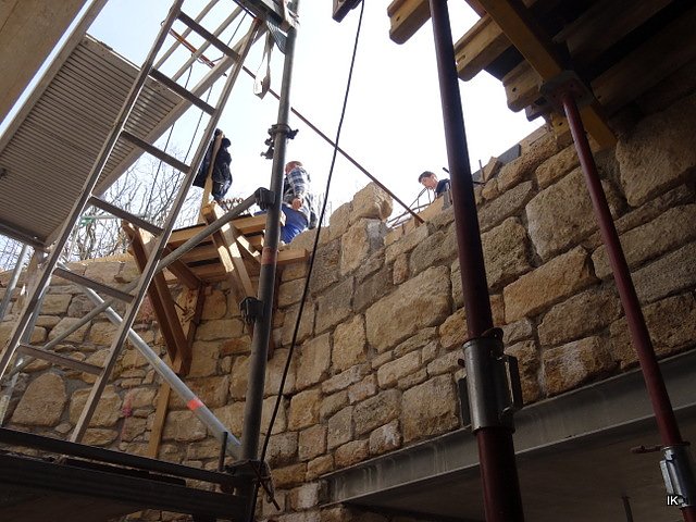 Sanierungsarbeiten auf der Burg