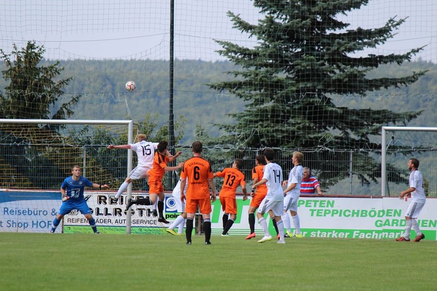 Start in die Verbandsliga Fu&szlig;ball