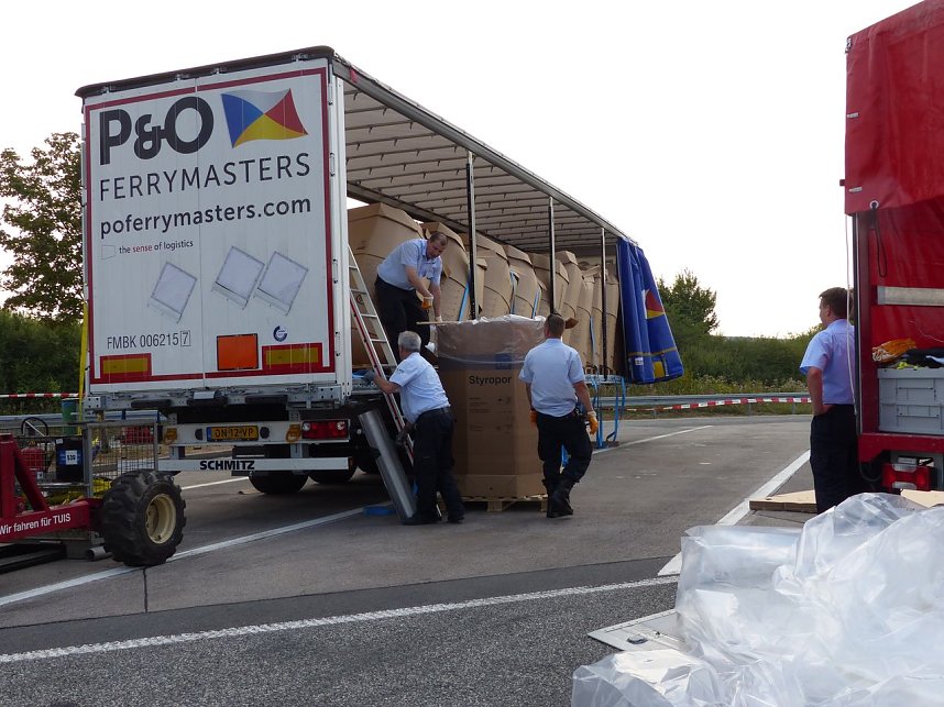 Gefahrgut soll umgeladen und gesichert werden