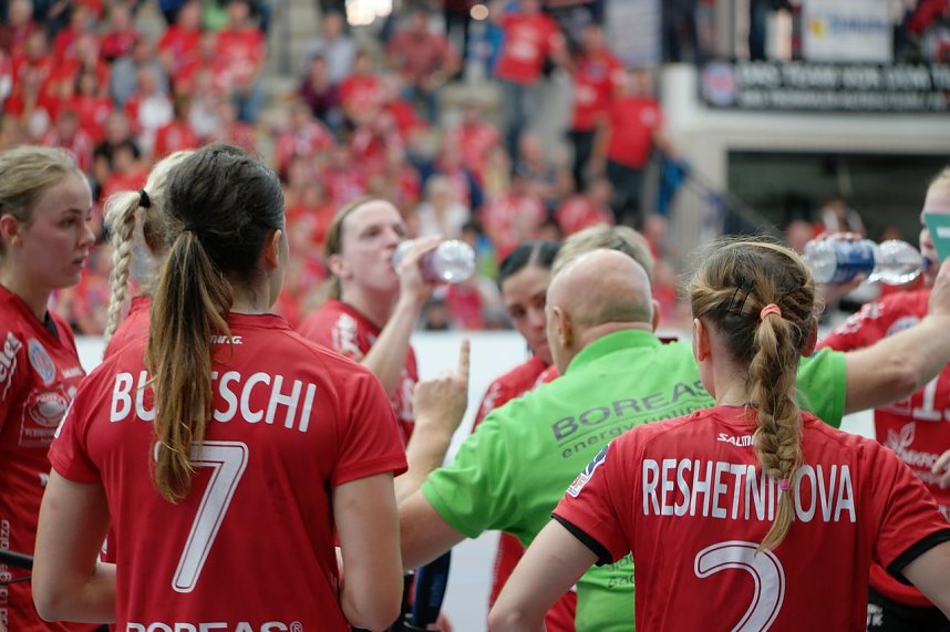 THC gewinnt den Supercup