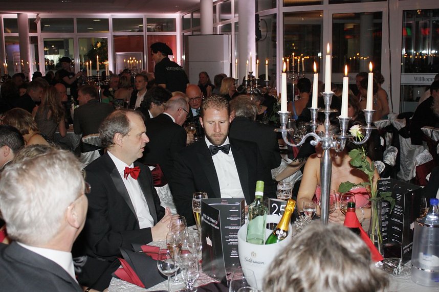 21. Fr&uuml;hlingsball im Autohaus Peter