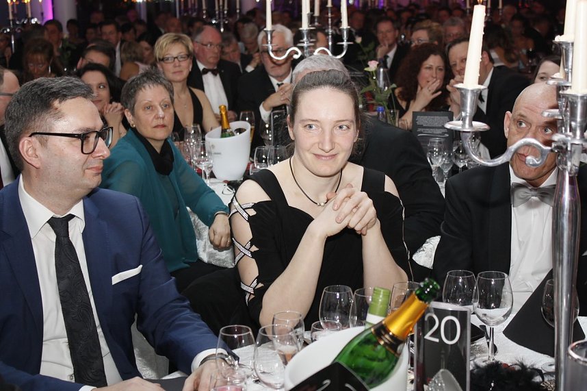 21. Fr&uuml;hlingsball im Autohaus Peter