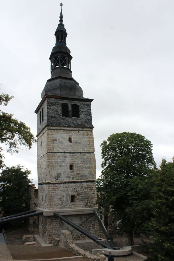 Mit Festakt schiefer Turm als gerettet gefeiert