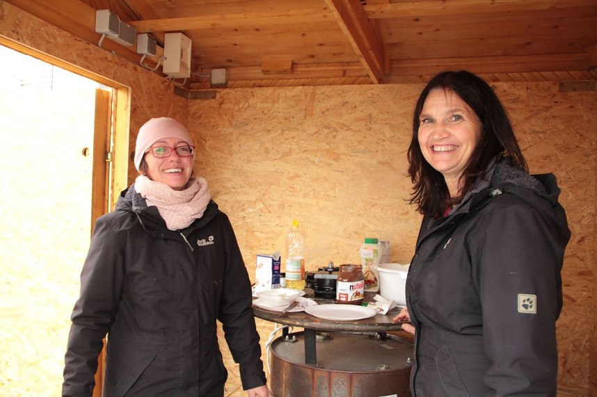 Neue Technik und Spenden f&uuml;r Vereine - im Autohaus Albertsmeyer freute man sich heute nicht nur &uuml;ber schicke Autos