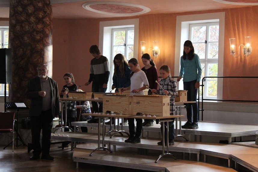 Getanzt und gesungen