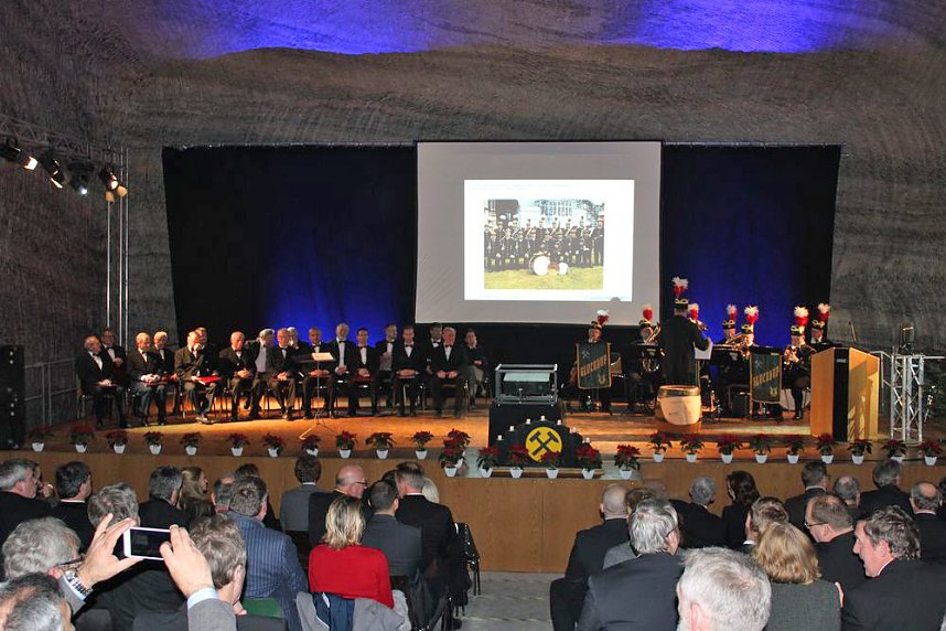 Ministerpr&auml;sident bekam Schl&auml;ge