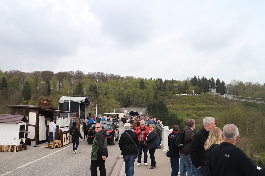 Titan RT - die l&auml;ngste Fu&szlig;g&auml;ngerh&auml;ngebr&uuml;cke der Welt wurde heute im Harz er&ouml;ffnet