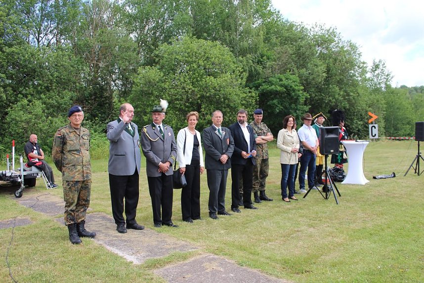 Gro&szlig;e Parade auf dem Dickkopf